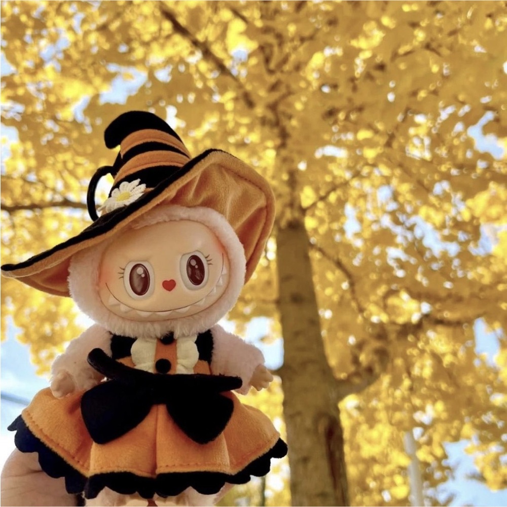 POPLAND EXCLUSIVE Pop Mart Labubu Magic of Pumpkin Mokoko (Pop Land Exclusive)